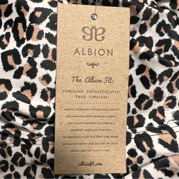 NWT Albion The Savannah One-Piece Swimsuit Cheetah Print XXL - Picture 7 of 9